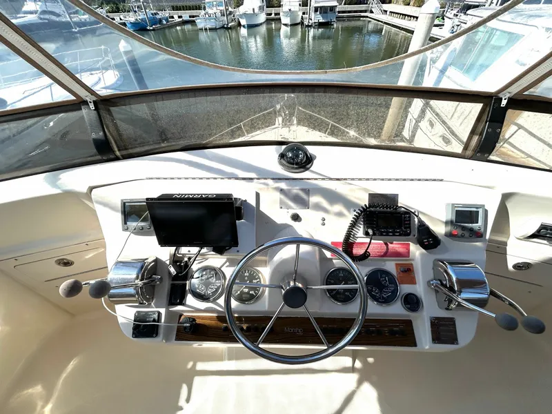 Slide: The Image of Mainship 400 Trawler 2004 - 6954917