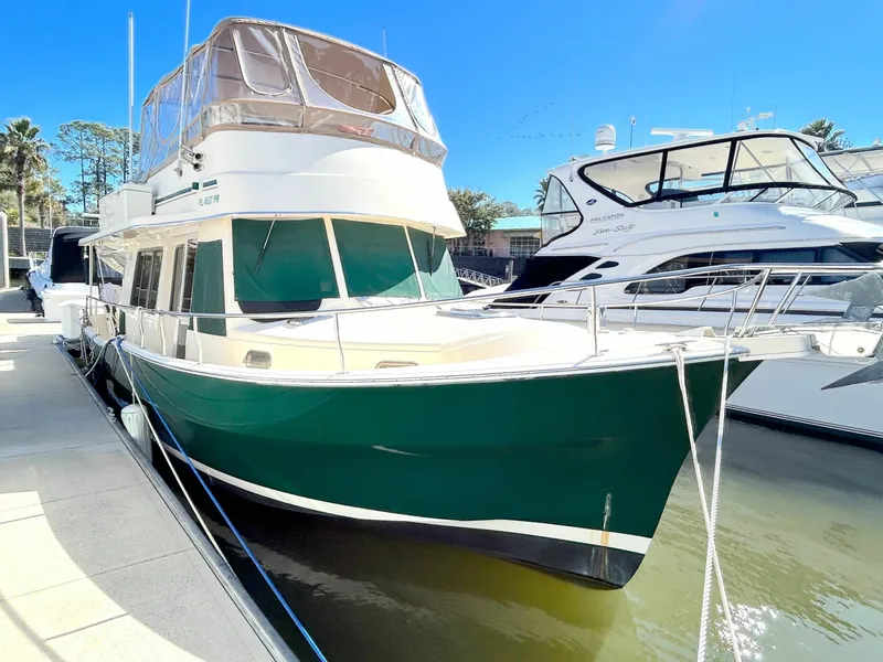 Slide: The Image of Mainship 400 Trawler 2004 - 6954797