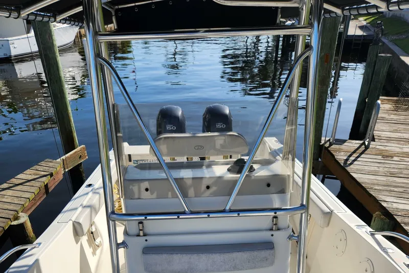 Slide: The Image of Pursuit 2470 Center Console 2004 - 7153705