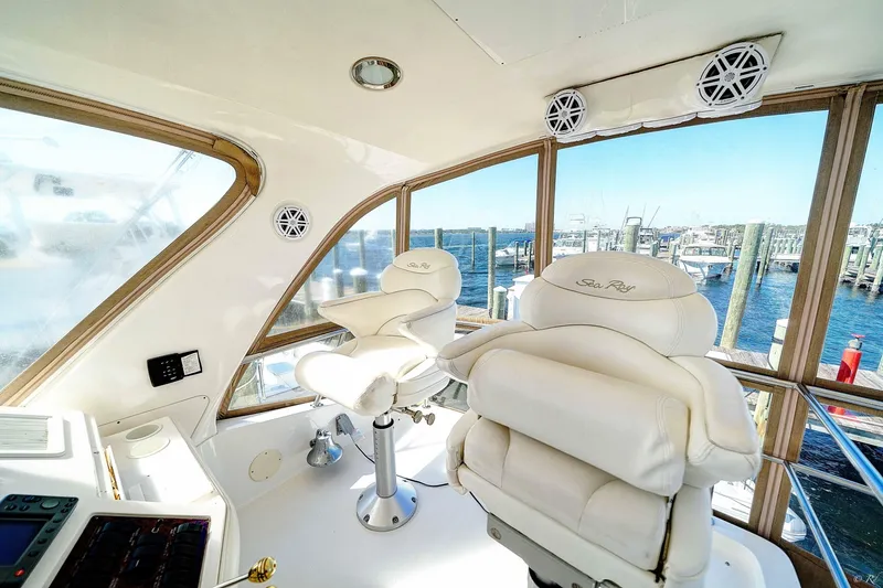 Slide: The Image of Sea Ray 480 Sedan Bridge 2004 - 6955033