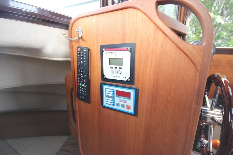 Slide: The Image of Ranger Tug R-25 SC 2013 - 6910164
