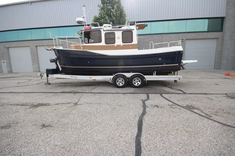 The Image of Ranger Tug R-25 SC 2013 - 6909346