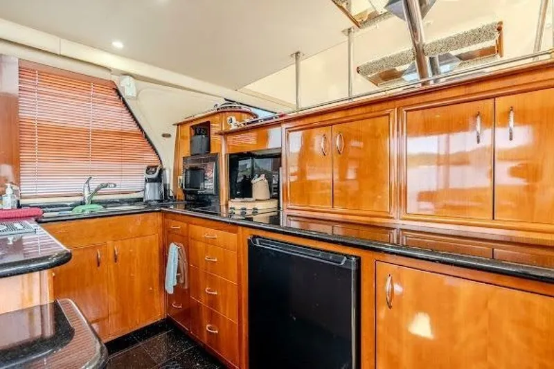 Slide: The Image of Carver Yachts 570 Voyager Pilothouse 2003 - 7240896