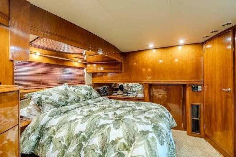 Slide: The Image of Carver Yachts 570 Voyager Pilothouse 2003 - 7240920
