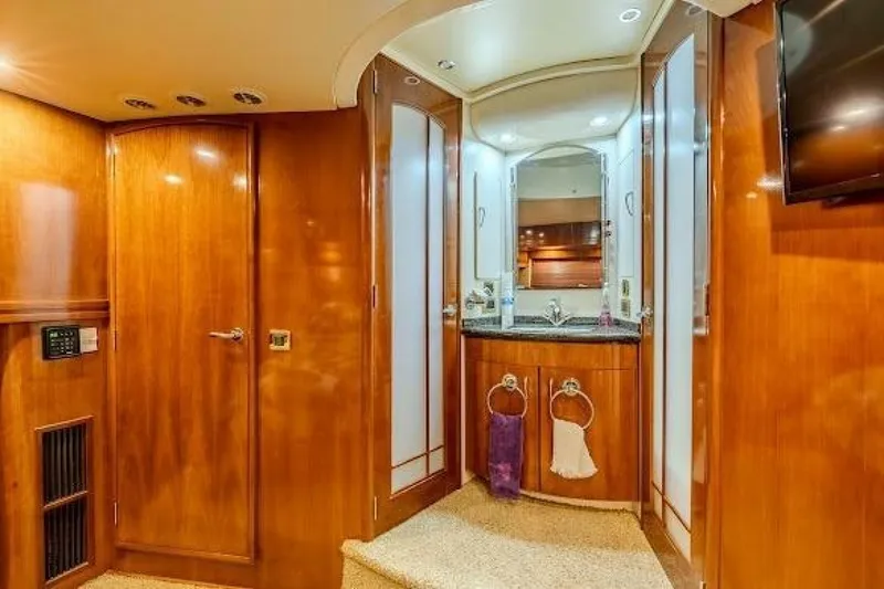 Slide: The Image of Carver Yachts 570 Voyager Pilothouse 2003 - 7240928
