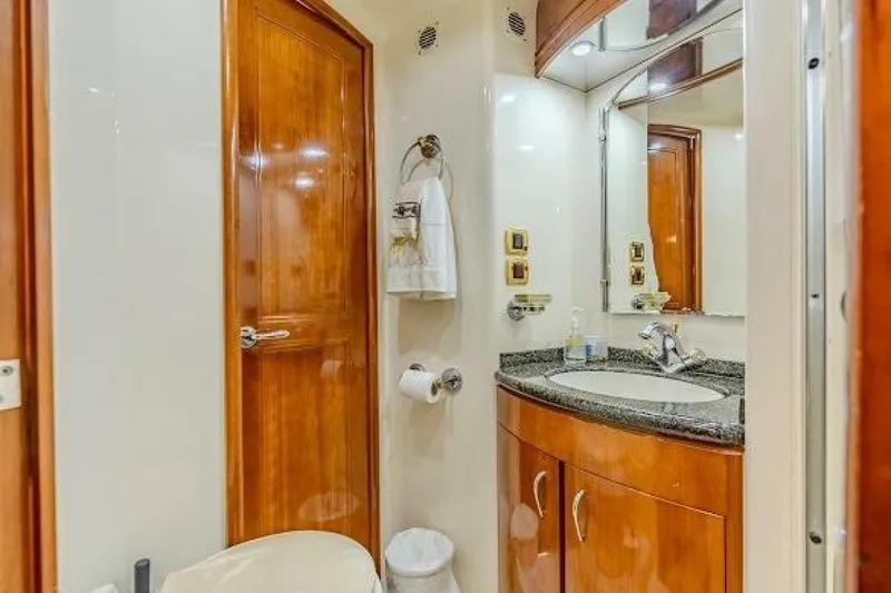 Slide: The Image of Carver Yachts 570 Voyager Pilothouse 2003 - 7240936