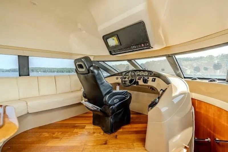 Slide: The Image of Carver Yachts 570 Voyager Pilothouse 2003 - 7240902