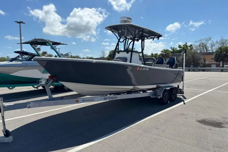 The Image of Sea Born LX24 Center Console 2023 - 6909203
