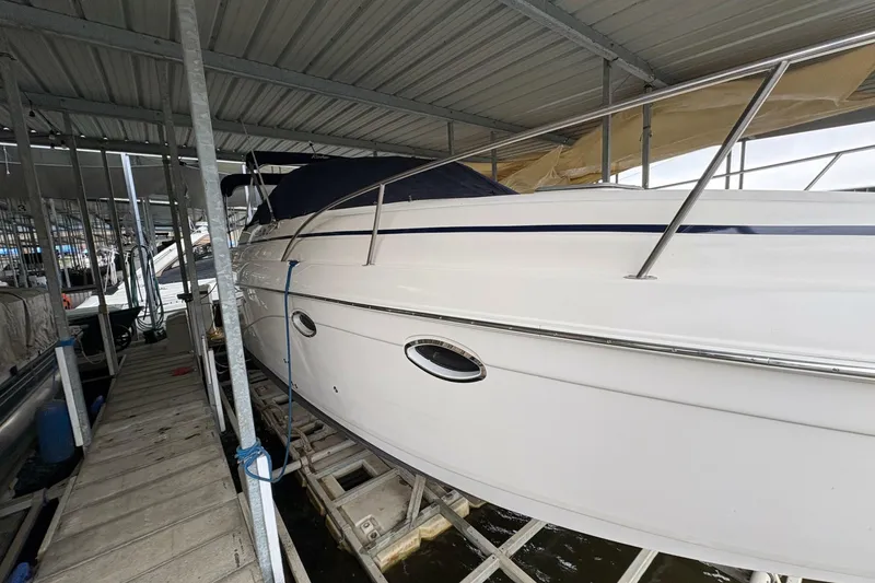 Slide: The Image of Rinker Fiesta Vee 270 2003 - 7538499