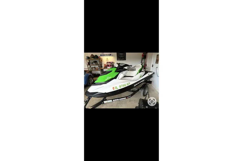 Slide: The Image of Rinker Fiesta Vee 270 2003 - 7538596