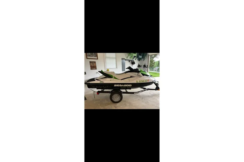 Slide: The Image of Rinker Fiesta Vee 270 2003 - 7538593