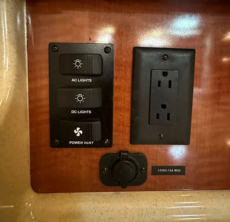 Slide: The Image of Sea Ray 340 Sundancer 2003 - 6955568