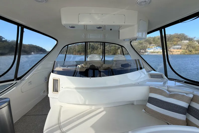 Slide: The Image of Sea Ray 560 Sedan Bridge 2003 - 6955617
