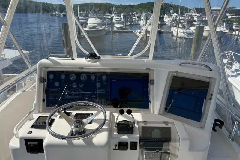Slide: The Image of Bertram 390 Convertible 2002 - 6955667