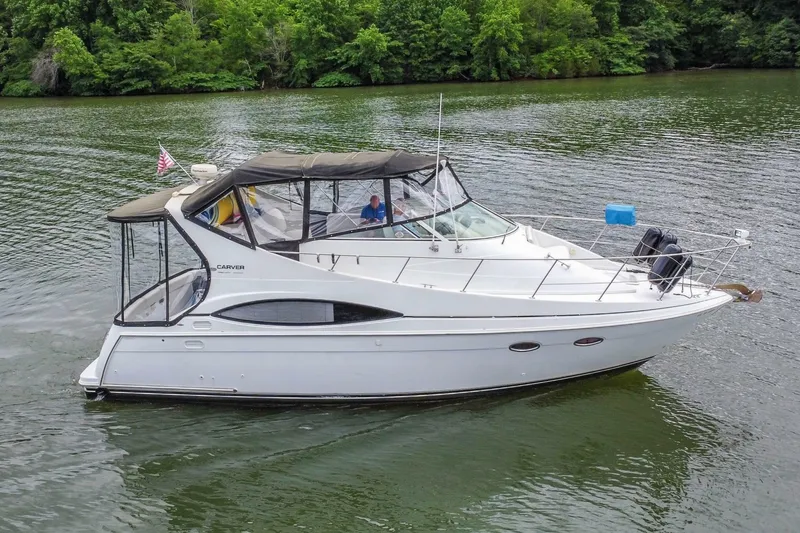 Slide: The Image of Carver Yachts 350 Mariner 2002 - 6955672