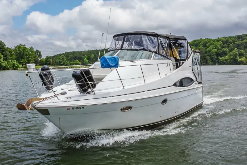 Slide: The Image of Carver Yachts 350 Mariner 2002 - 6955687