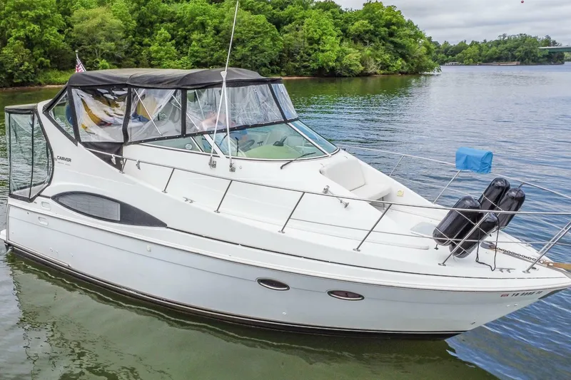 Slide: The Image of Carver Yachts 350 Mariner 2002 - 6955680