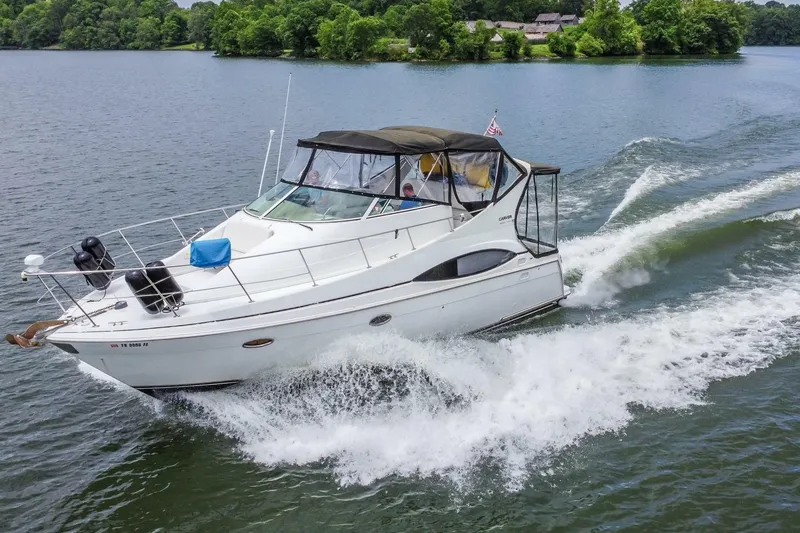 The Image of Carver Yachts 350 Mariner 2002 - undefined