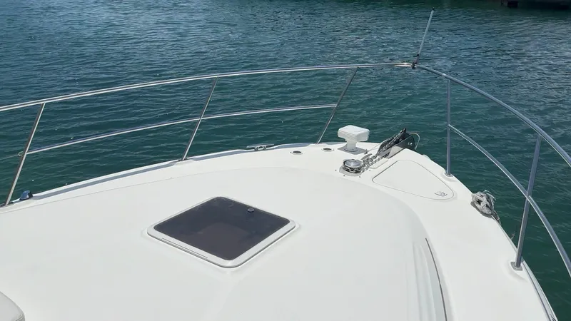 Slide: The Image of Sea Ray 410 Express Cruiser 2002 - 7241599