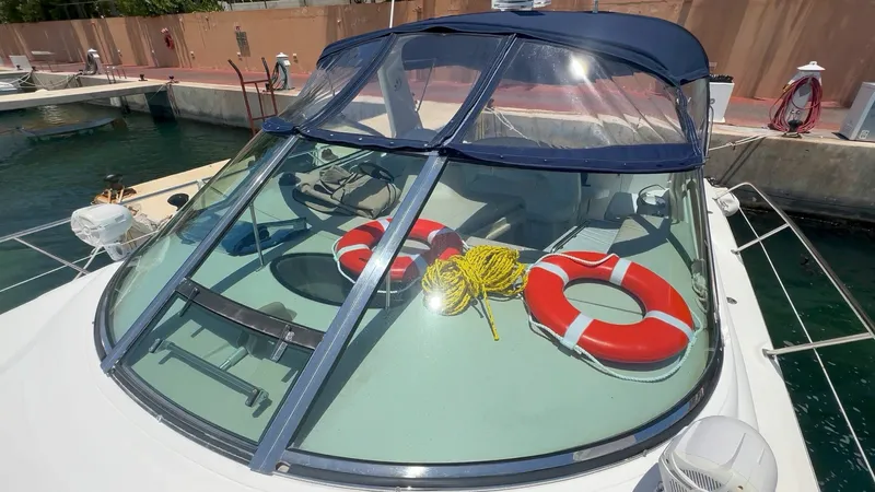 Slide: The Image of Sea Ray 410 Express Cruiser 2002 - 7241610