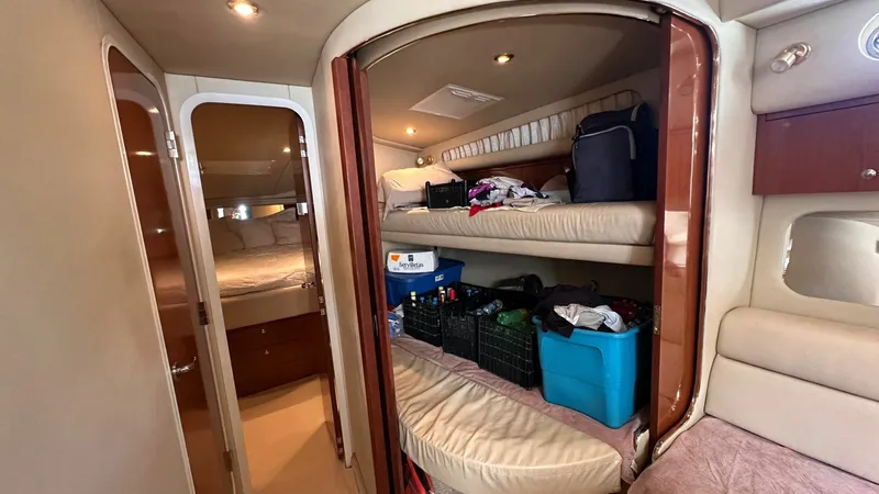 Slide: The Image of Sea Ray 410 Express Cruiser 2002 - 7241689