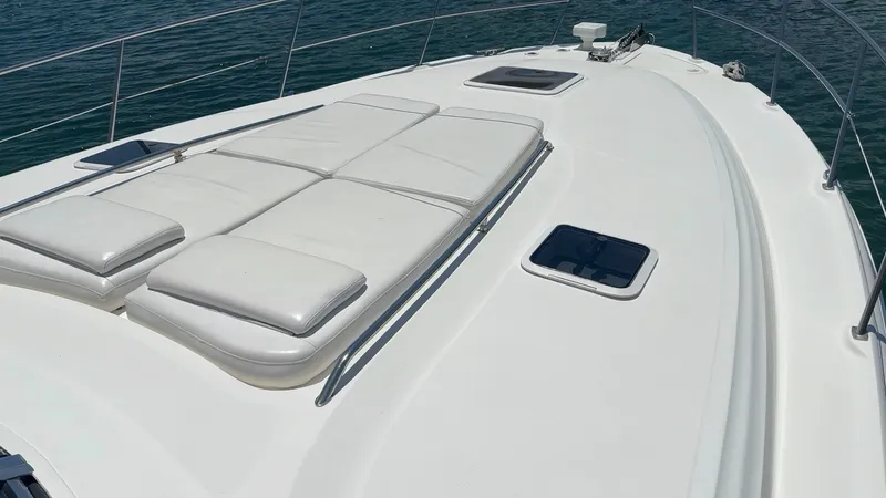 Slide: The Image of Sea Ray 410 Express Cruiser 2002 - 7241596