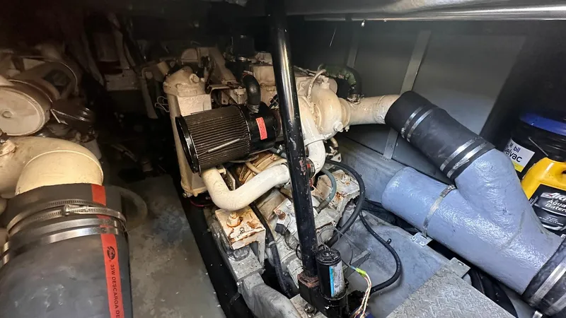 Slide: The Image of Sea Ray 410 Express Cruiser 2002 - 7241726