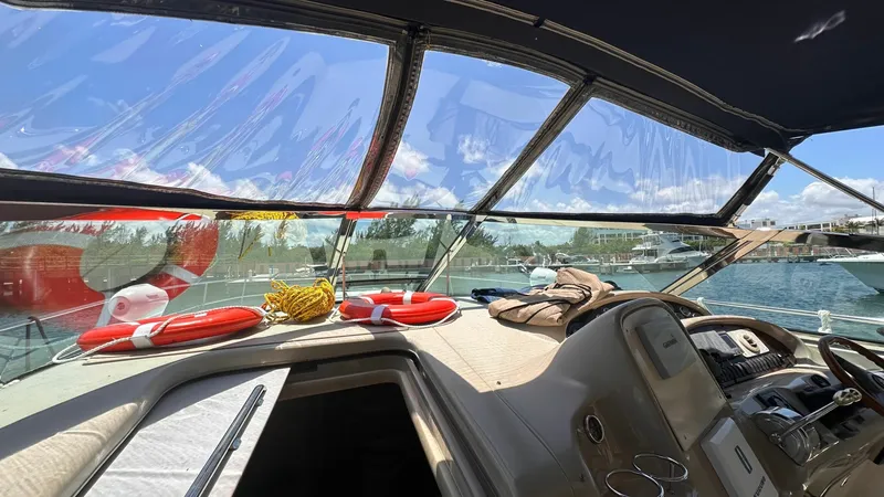 Slide: The Image of Sea Ray 410 Express Cruiser 2002 - 7241645