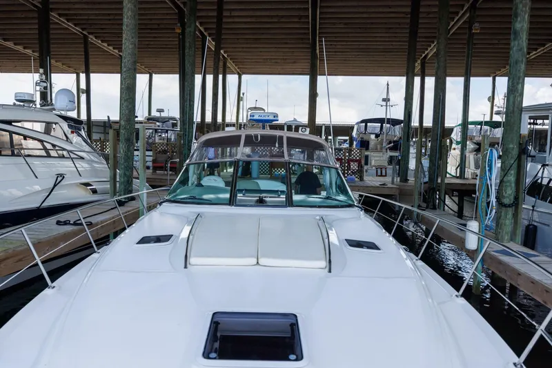 Slide: The Image of Sea Ray 410 Express Cruiser 2002 - 6988238