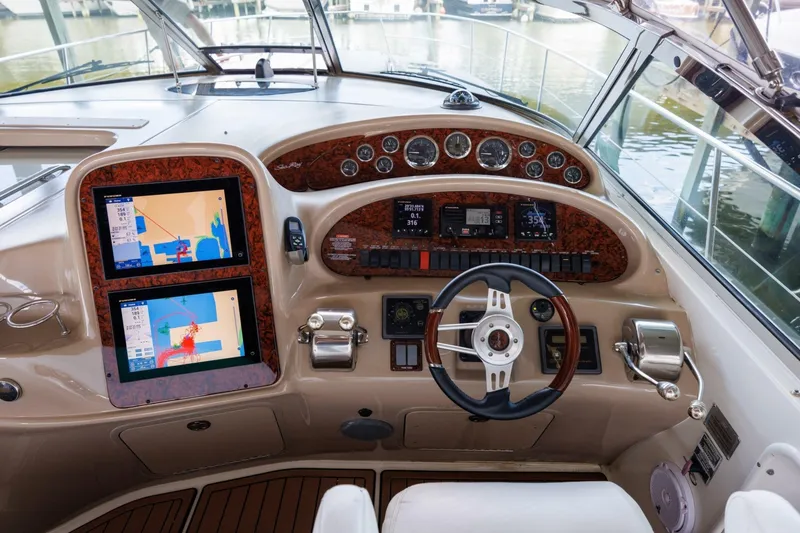 Slide: The Image of Sea Ray 410 Express Cruiser 2002 - 7241733