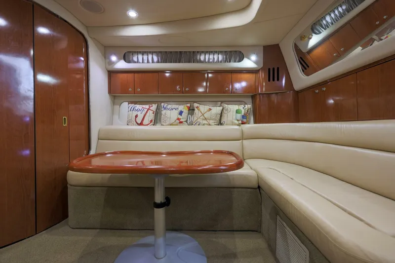 Slide: The Image of Sea Ray 410 Express Cruiser 2002 - 6988112