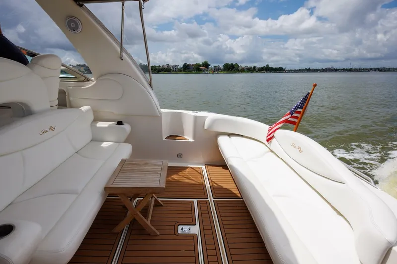 Slide: The Image of Sea Ray 410 Express Cruiser 2002 - 6988418