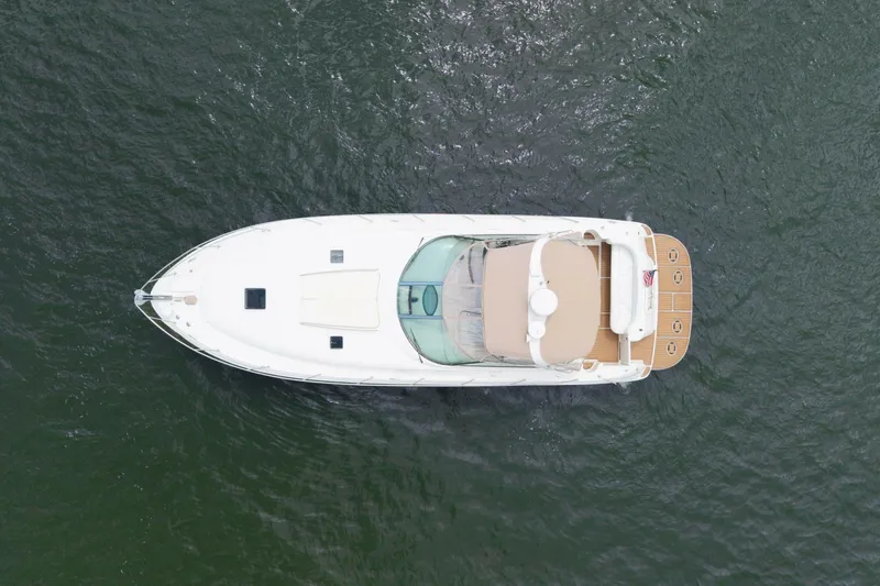 Slide: The Image of Sea Ray 410 Express Cruiser 2002 - 6988634