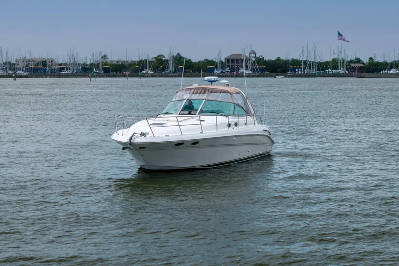 Slide: The Image of Sea Ray 410 Express Cruiser 2002 - 6987887