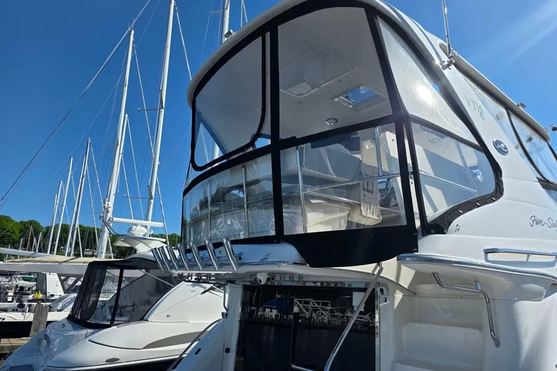 Slide: The Image of Sea Ray 560 Sedan Bridge 2002 - 6955977