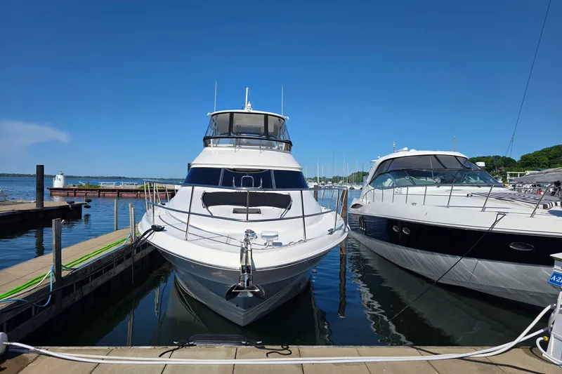 Slide: The Image of Sea Ray 560 Sedan Bridge 2002 - 6955948