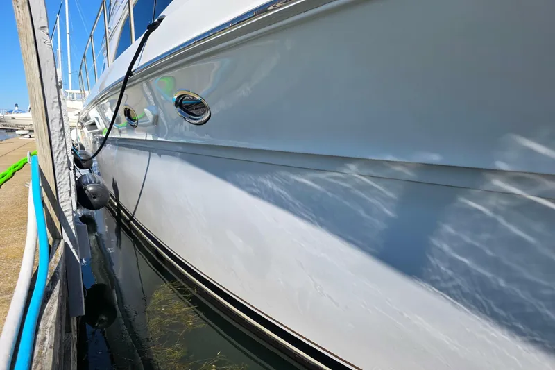 Slide: The Image of Sea Ray 560 Sedan Bridge 2002 - 6955959