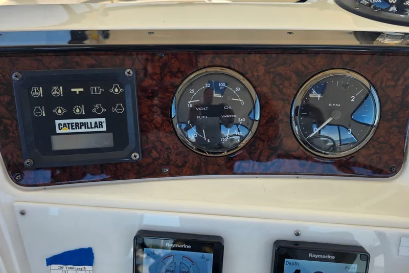 Slide: The Image of Sea Ray 560 Sedan Bridge 2002 - 6956094