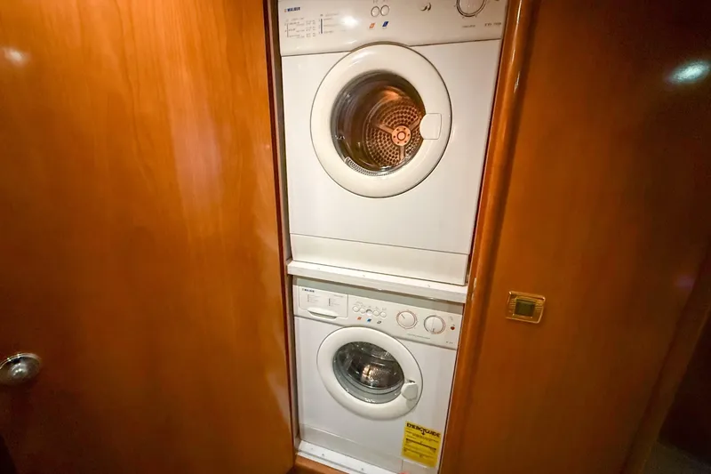 Slide: The Image of Carver Yachts 570 Voyager Pilothouse 2001 - 7242015