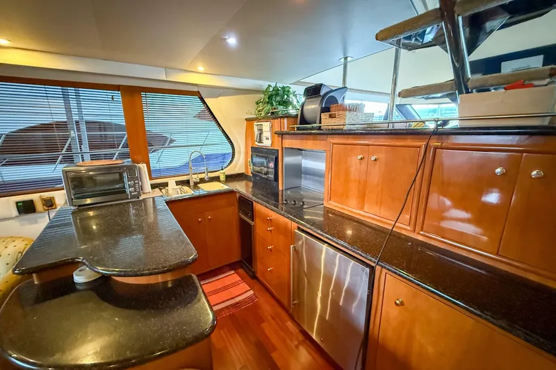 Slide: The Image of Carver Yachts 570 Voyager Pilothouse 2001 - 6956294
