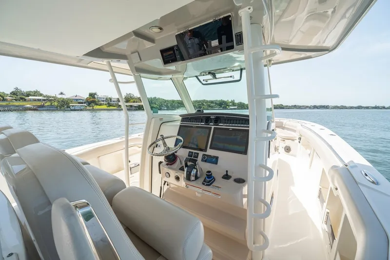 Slide: The Image of Boston Whaler 380 Outrage - Worth the Tiempo 2021 Boston Whaler 380 Outrage - Worth the Tiempo - 7649668