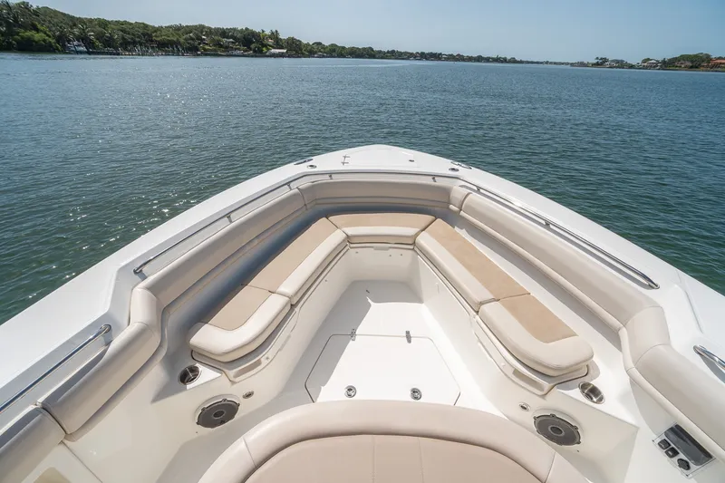 Slide: The Image of Boston Whaler 380 Outrage - Worth the Tiempo 2021 Boston Whaler 380 Outrage - Worth the Tiempo - 6913947