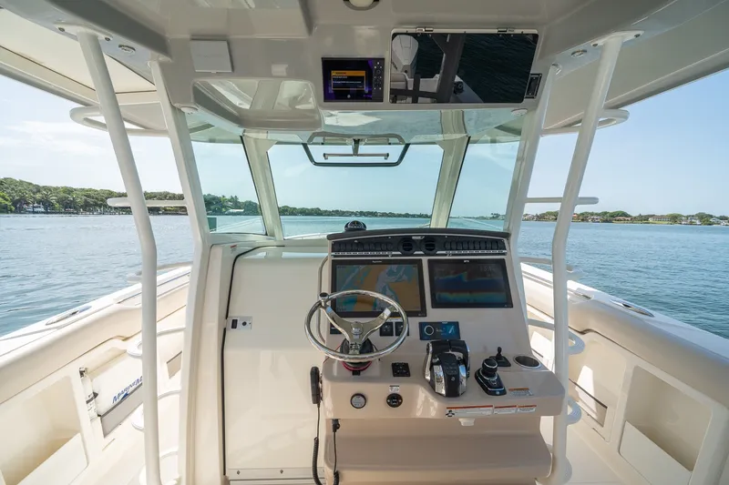 Slide: The Image of Boston Whaler 380 Outrage - Worth the Tiempo 2021 Boston Whaler 380 Outrage - Worth the Tiempo - 6913932