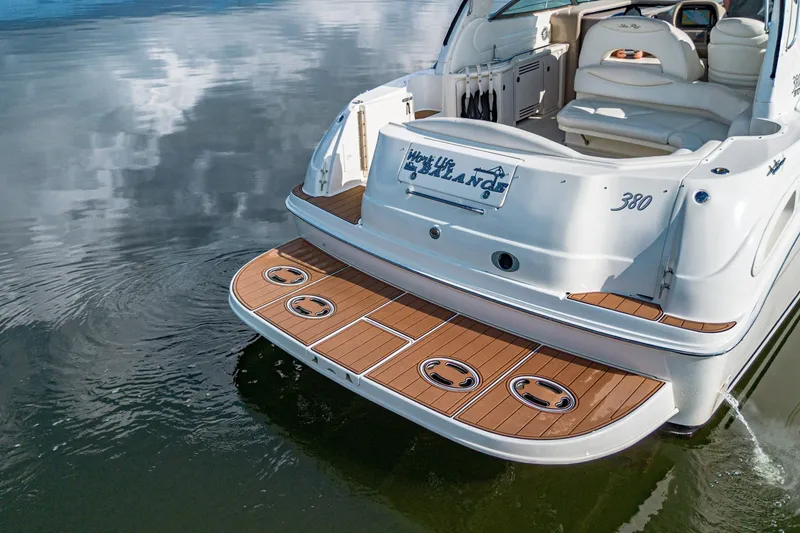Slide: The Image of Sea Ray 380 Sundancer 2001 - 7242511
