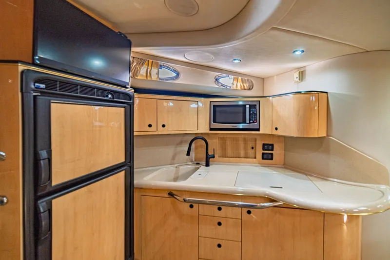 Slide: The Image of Sea Ray 380 Sundancer 2001 - 7242641