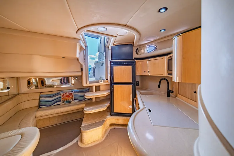 Slide: The Image of Sea Ray 380 Sundancer 2001 - 7539131