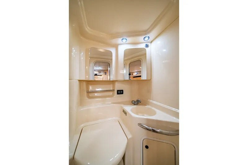 Slide: The Image of Sea Ray 380 Sundancer 2001 - 7242667