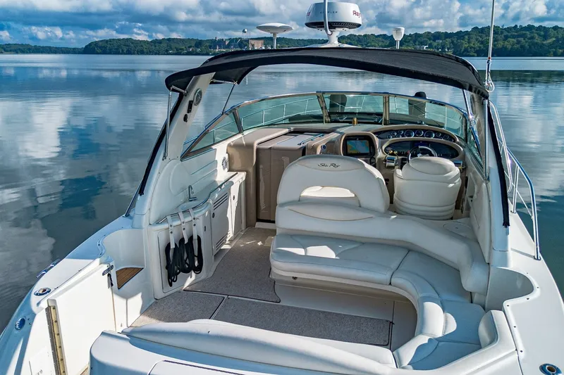 Slide: The Image of Sea Ray 380 Sundancer 2001 - 7242517