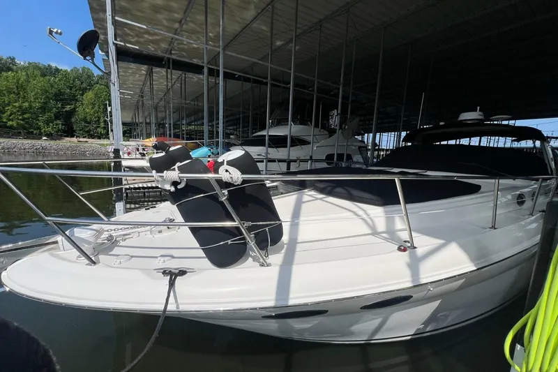 Slide: The Image of Sea Ray 380 Sundancer 2001 - 7242445