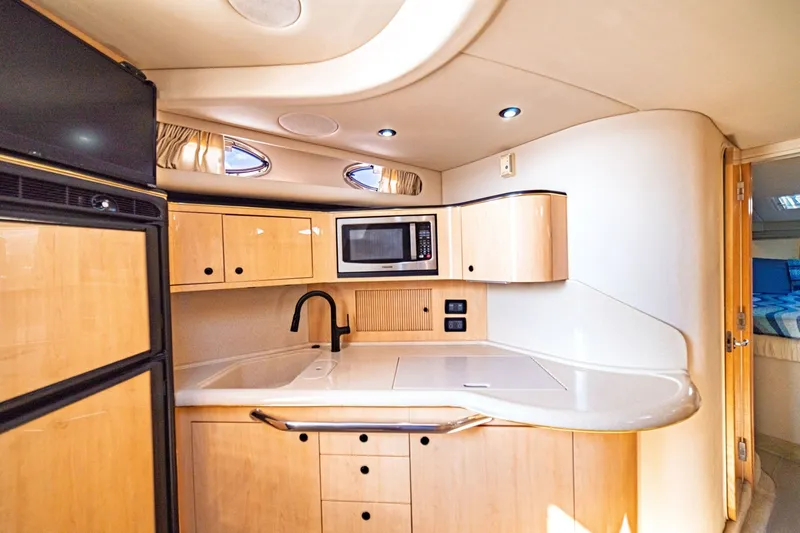 Slide: The Image of Sea Ray 380 Sundancer 2001 - 7242633